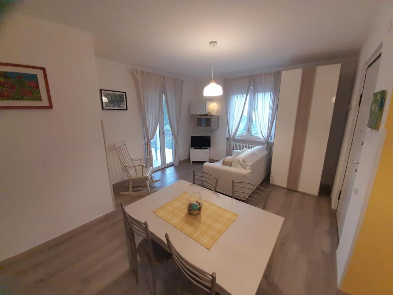 Citrus Apartment Brenzone Bagian luar foto